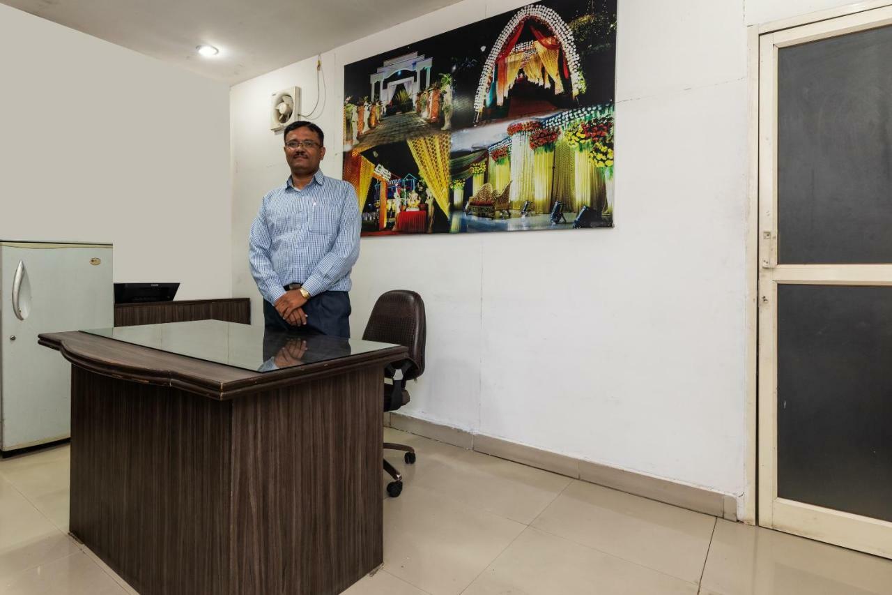 Spot On 48618 Vasundhara Gardens Hotel Bhopal Buitenkant foto