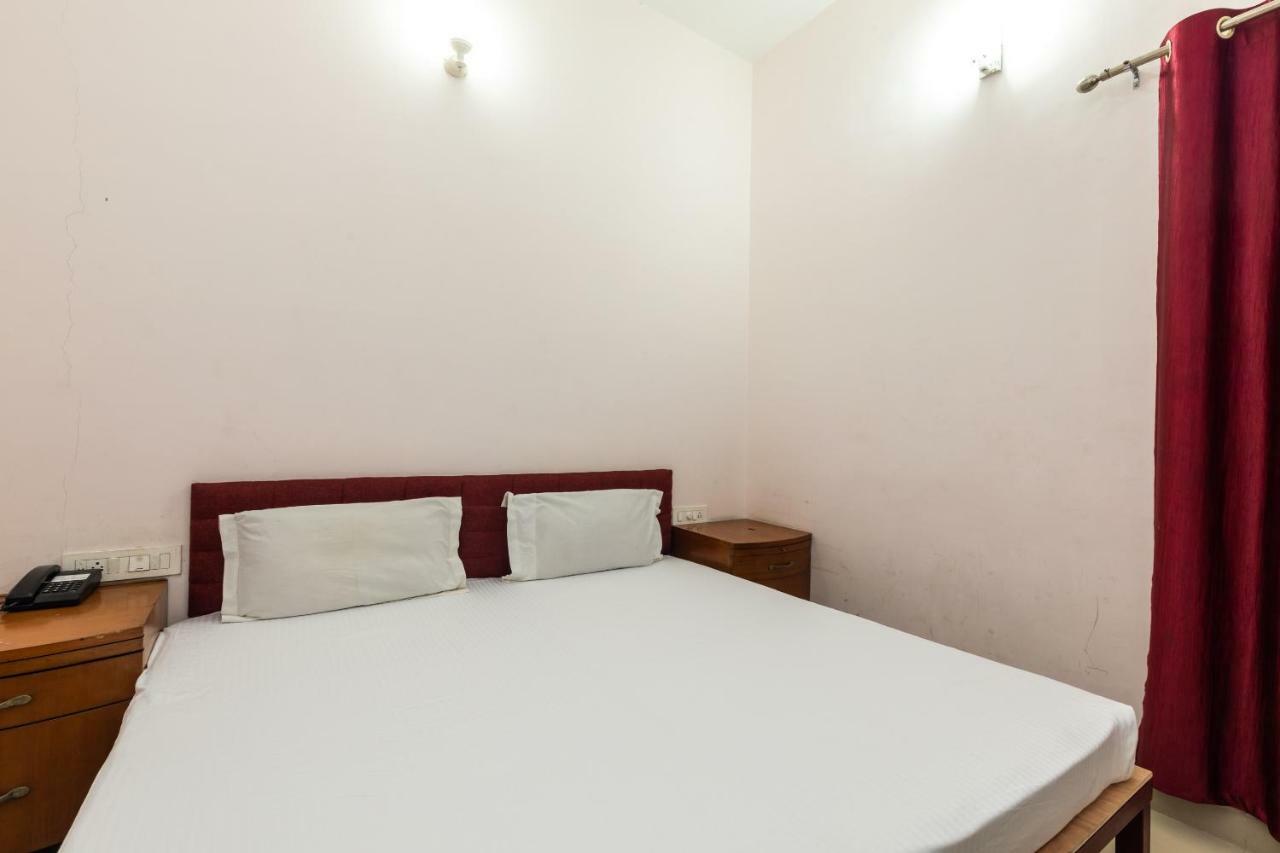Spot On 48618 Vasundhara Gardens Hotel Bhopal Buitenkant foto