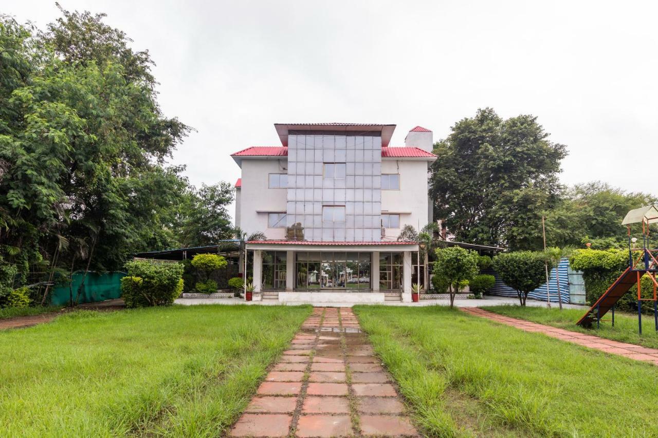 Spot On 48618 Vasundhara Gardens Hotel Bhopal Buitenkant foto