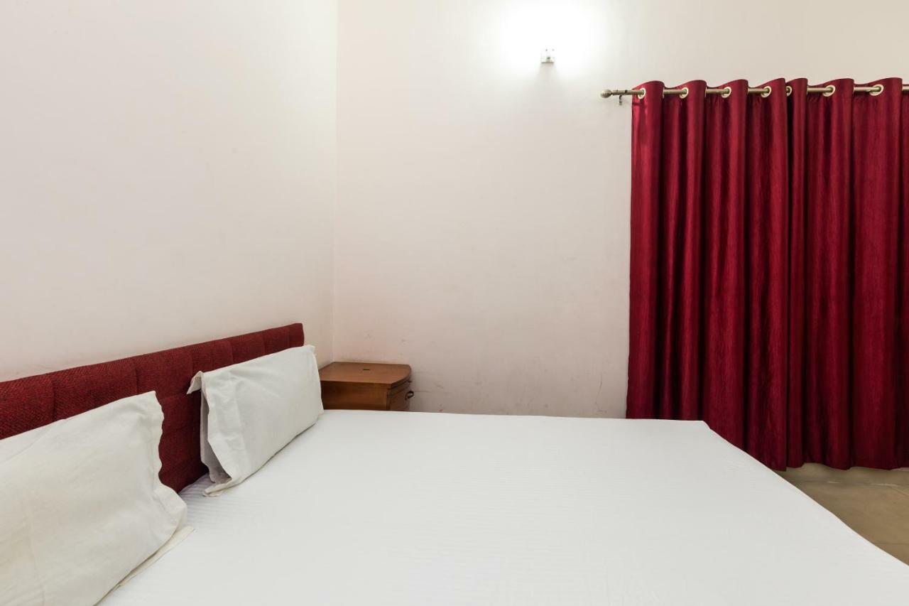 Spot On 48618 Vasundhara Gardens Hotel Bhopal Buitenkant foto