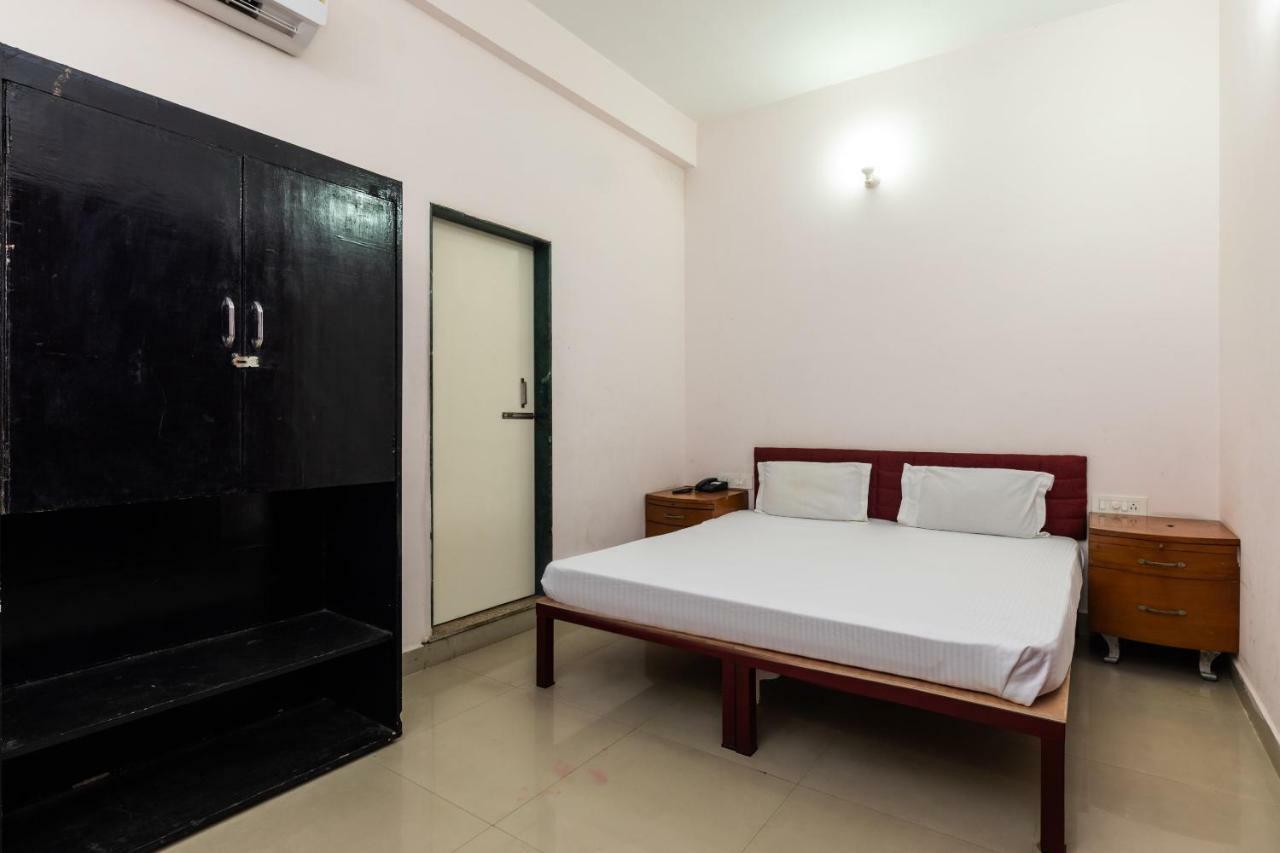 Spot On 48618 Vasundhara Gardens Hotel Bhopal Buitenkant foto