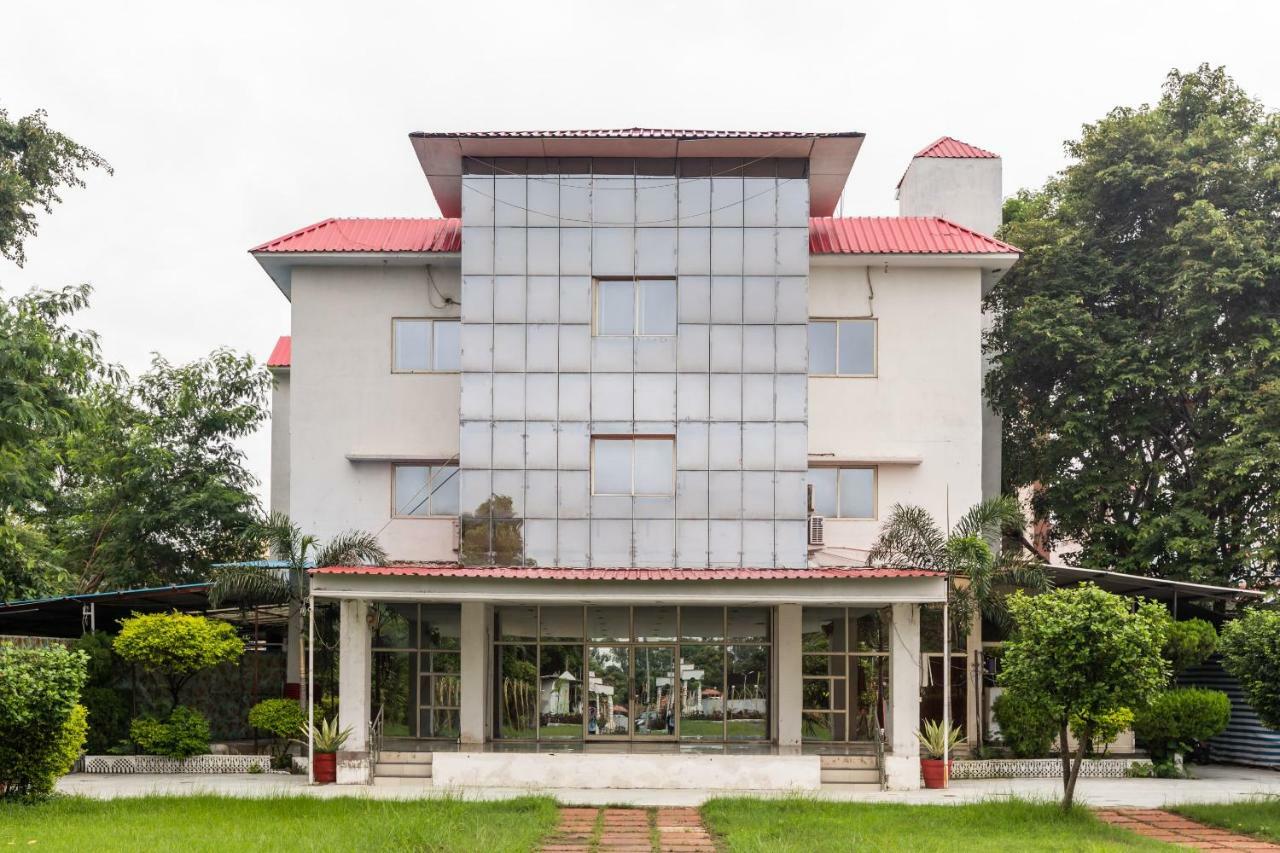 Spot On 48618 Vasundhara Gardens Hotel Bhopal Buitenkant foto